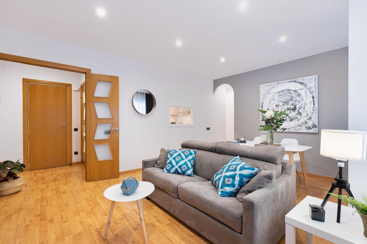 Lodging Apartments Villa De Gracia 2 Bedroom Cozy Apartment Barcelone Extérieur photo